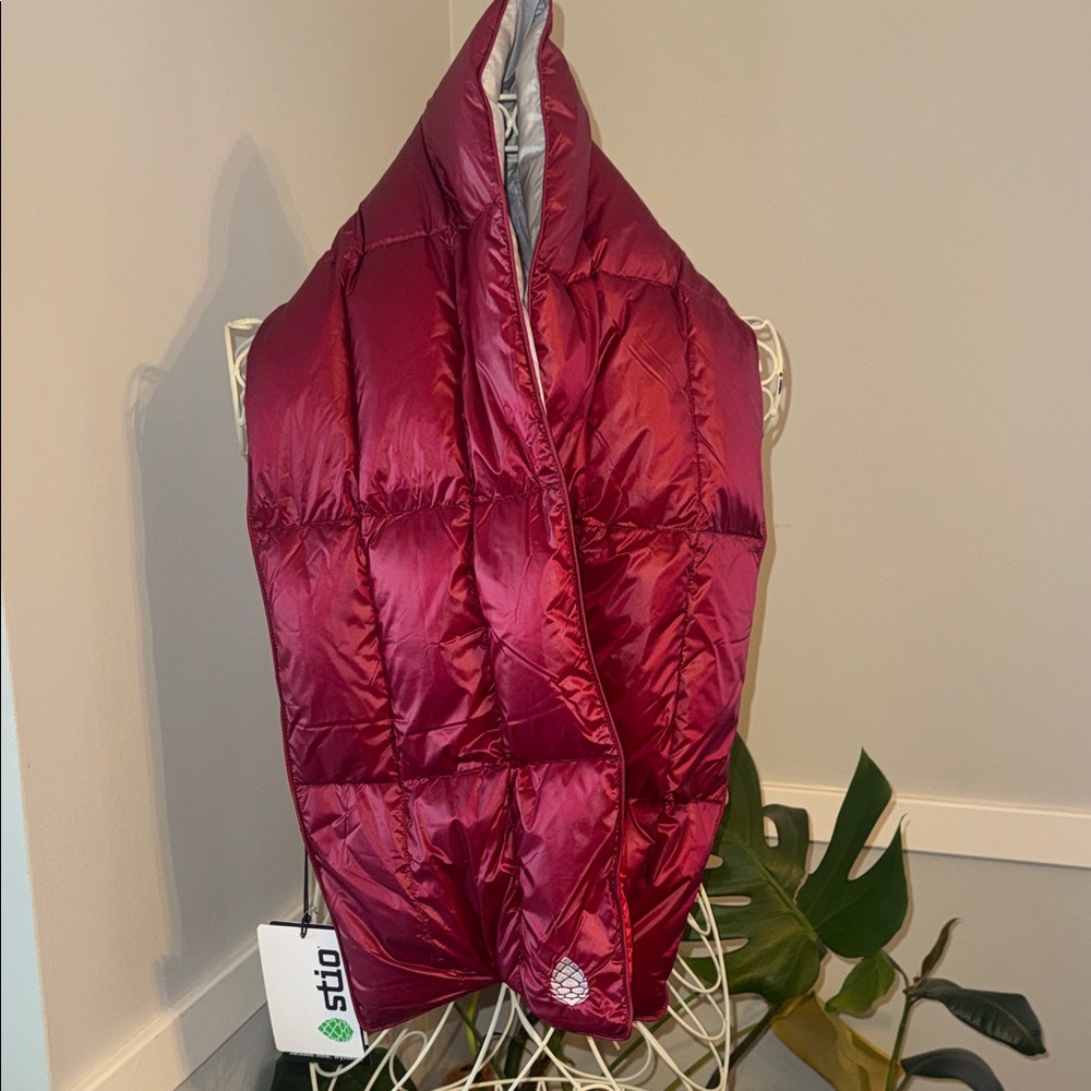 Stio Hometown Down scarf NWT! Original price $99!